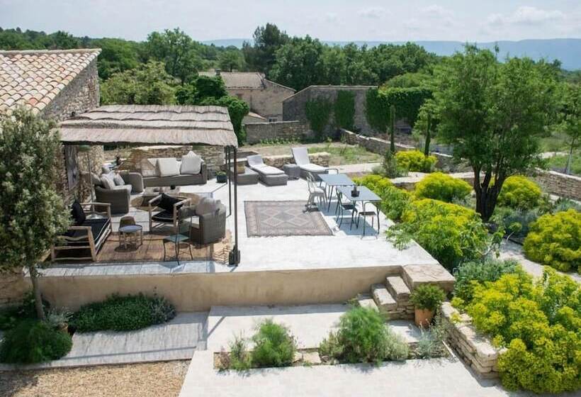 اتاق استاندارد با چشم‌انداز باغ, Ferme Les Callis