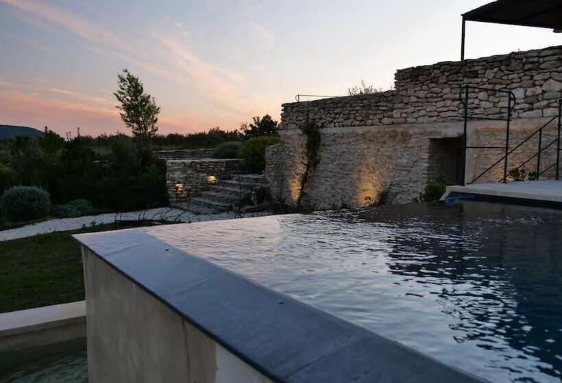 خانه 1 خوابه, Ferme Les Callis