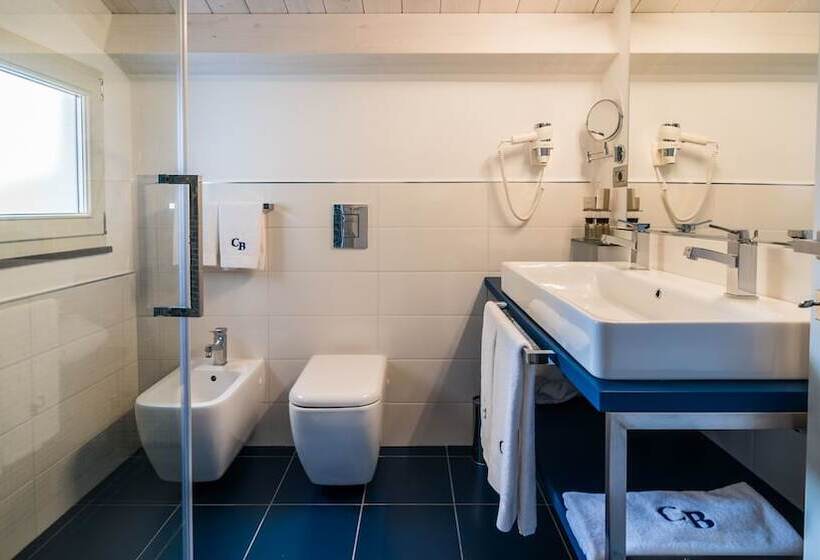 수피리어 룸, Cafe Bleu Relais