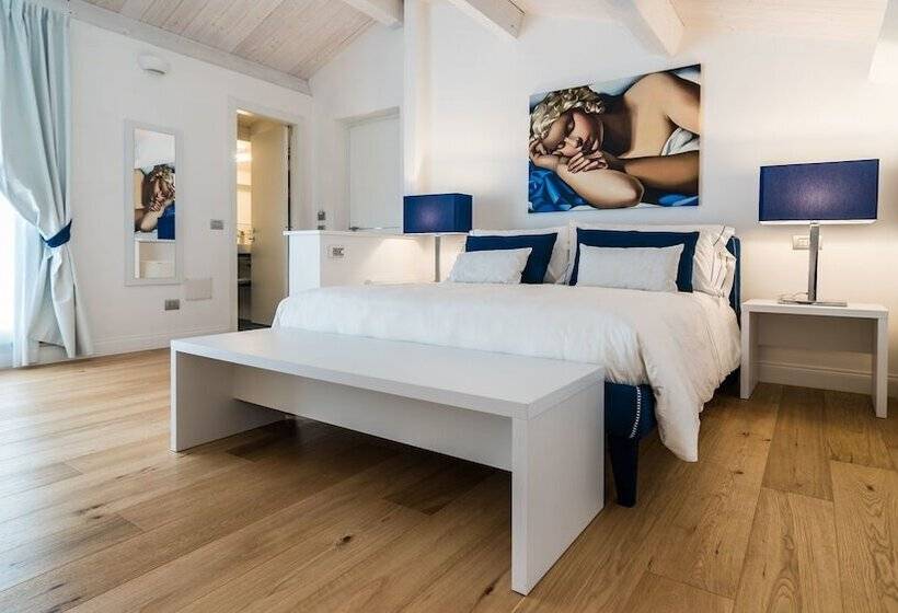 수피리어 룸, Cafe Bleu Relais