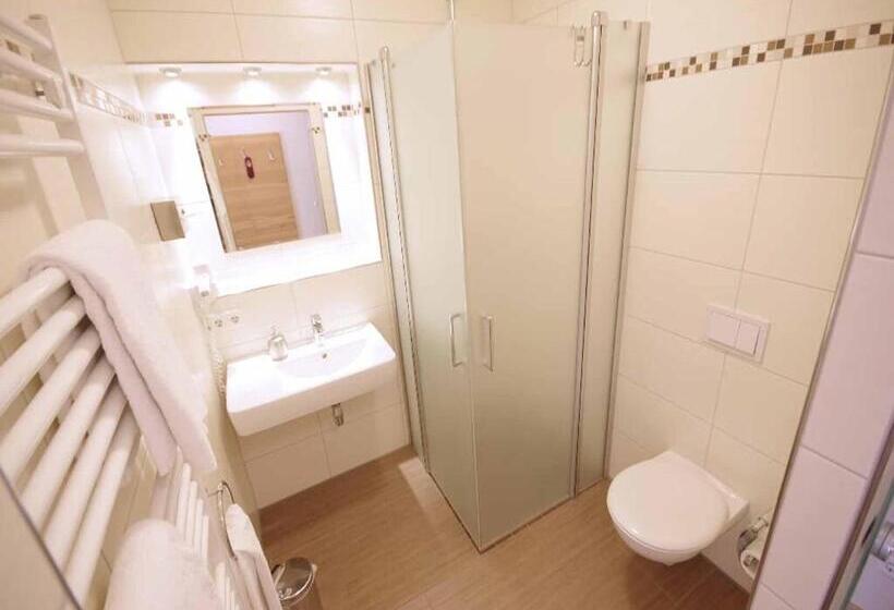 Номер Стандарт, Da`sporrer Hotel & Wirtshaus