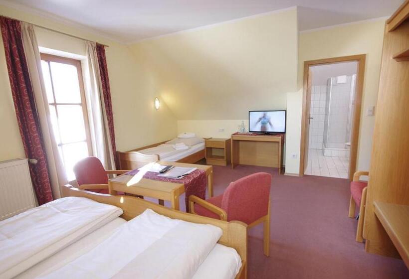 Номер Стандарт Трехместный, Da`sporrer Hotel & Wirtshaus