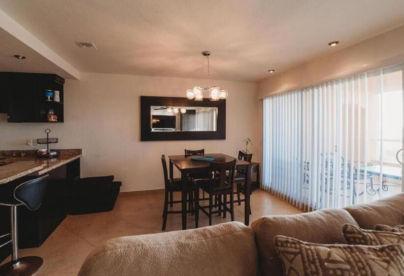 带1个卧室的带海景的公寓, Casa De Ortiz