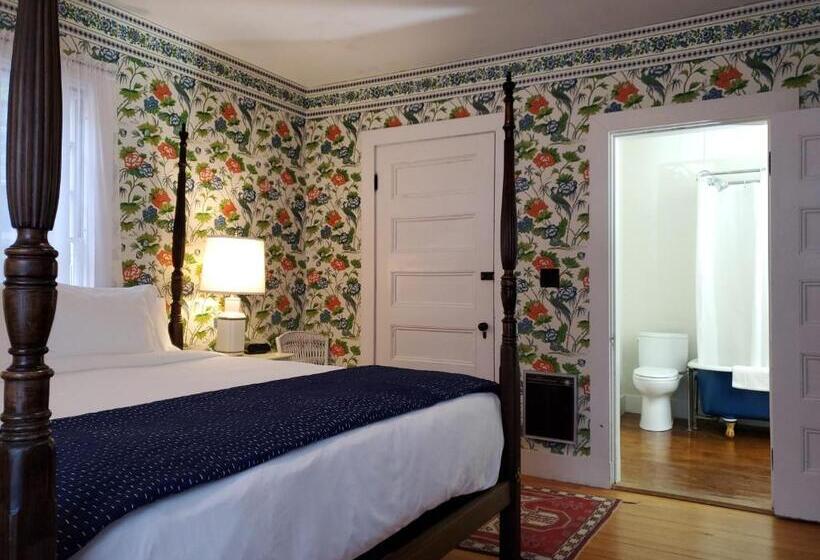 Люкс Deluxe Кровать Кинг, Harbourside Inn