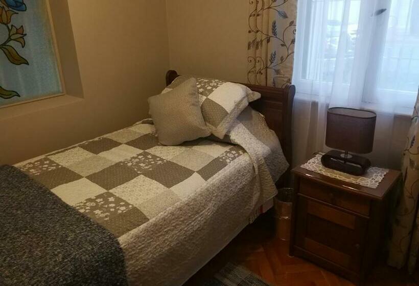 اتاق استاندارد یک تخته با سرویس بهداشتی مشترک, Casamatta