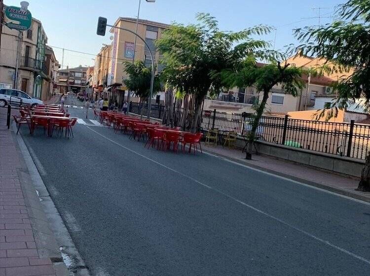 شاليه غرفة نوم واحدة, Hostal Burgalés