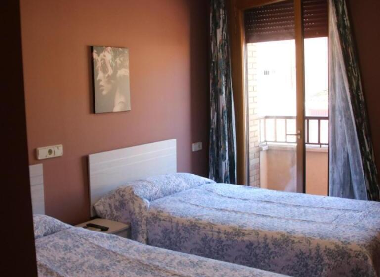 غرفة ديلوكس, Hostal Burgalés