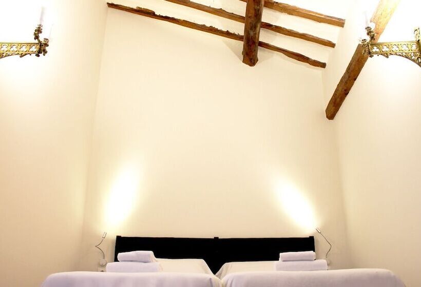 スタンダードルーム, Posada Ignatius