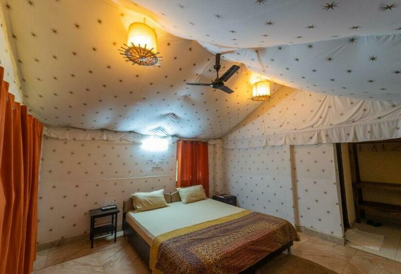 Трехместный Номер Deluxe, Camp Serai Tiger Tadoba