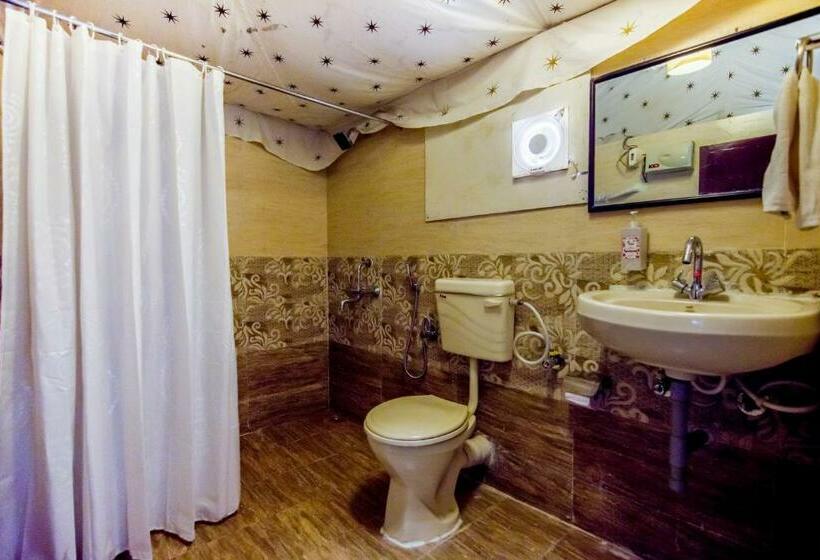 غرفة ديلوكس ثلاثية, Camp Serai Tiger Tadoba