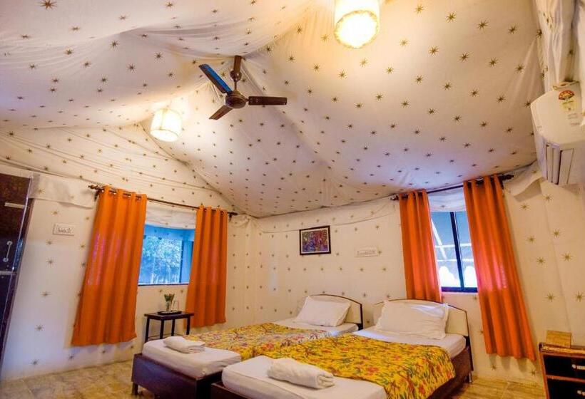 غرفة ديلوكس ثلاثية, Camp Serai Tiger Tadoba