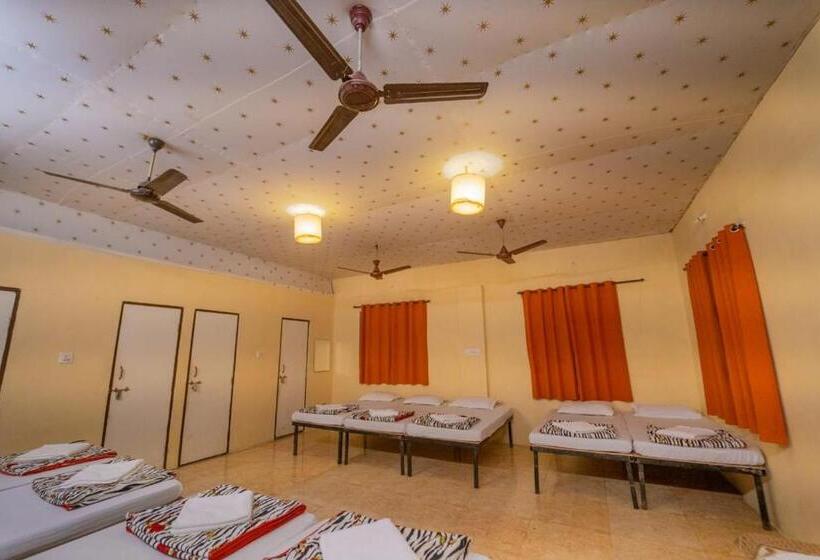 جناح عائلي, Camp Serai Tiger Tadoba