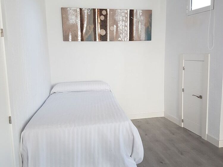 اتاق خانوادگی, Casa Botes