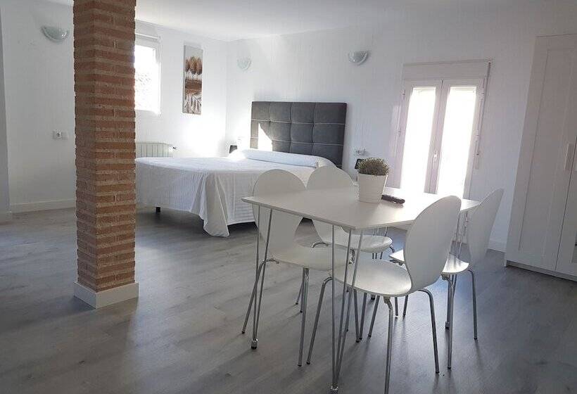 اتاق خانوادگی, Casa Botes