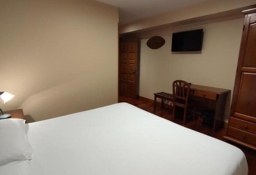 豪华房间, Ostatu Zegama