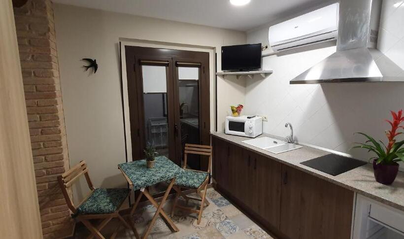 スタンダードルーム, Apartamentos La Venta Del Rome