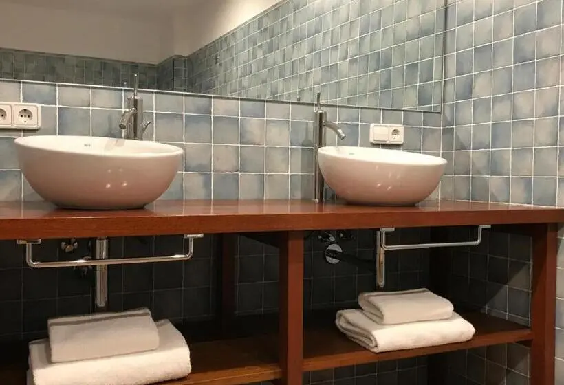 Standardrum med Jacuzzi, Hostal Can Xicu