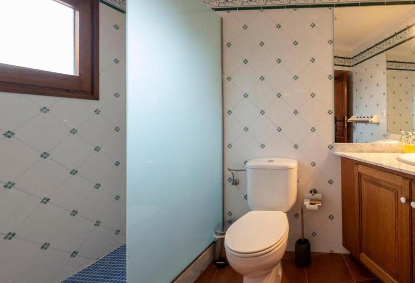 Номер Стандарт с Террасой, Hostal Can Xicu