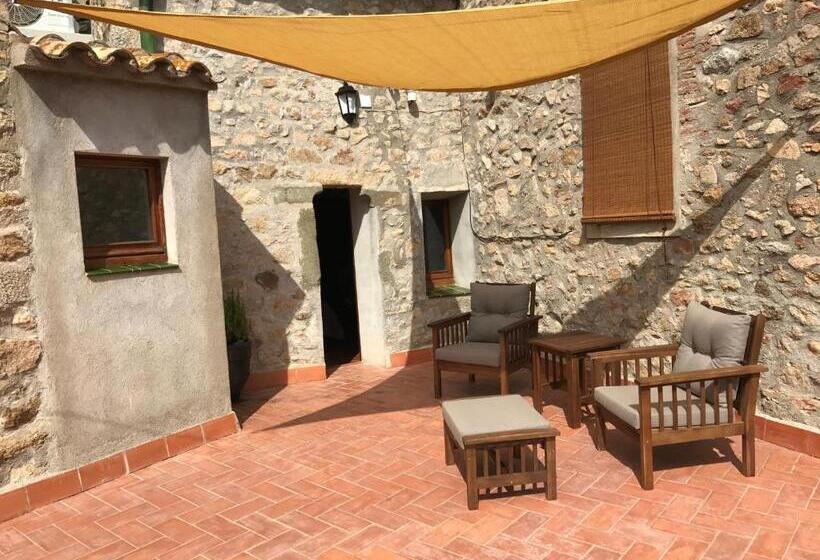 Номер Стандарт с Террасой, Hostal Can Xicu