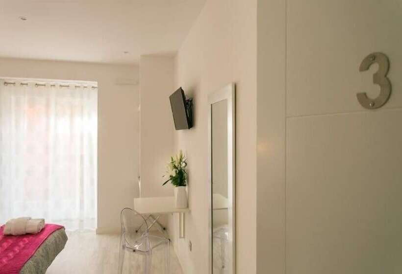 اتاق استاندارد, Hostal Met Madrid