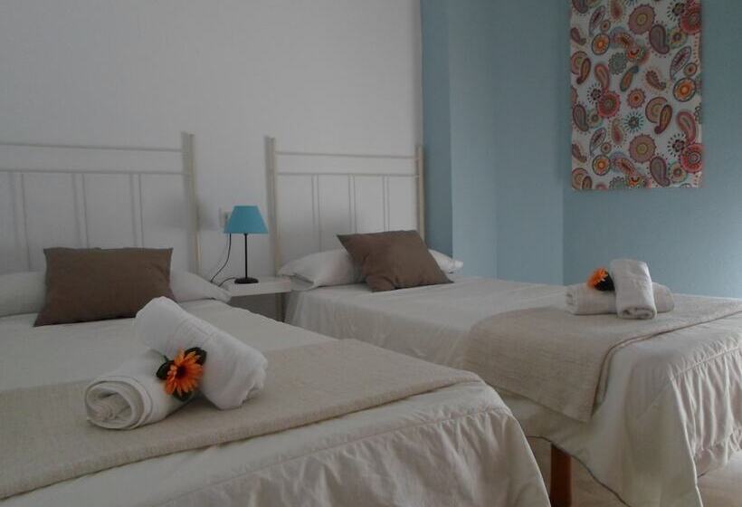 Fyrbädds Standardrum, Hostel Conil