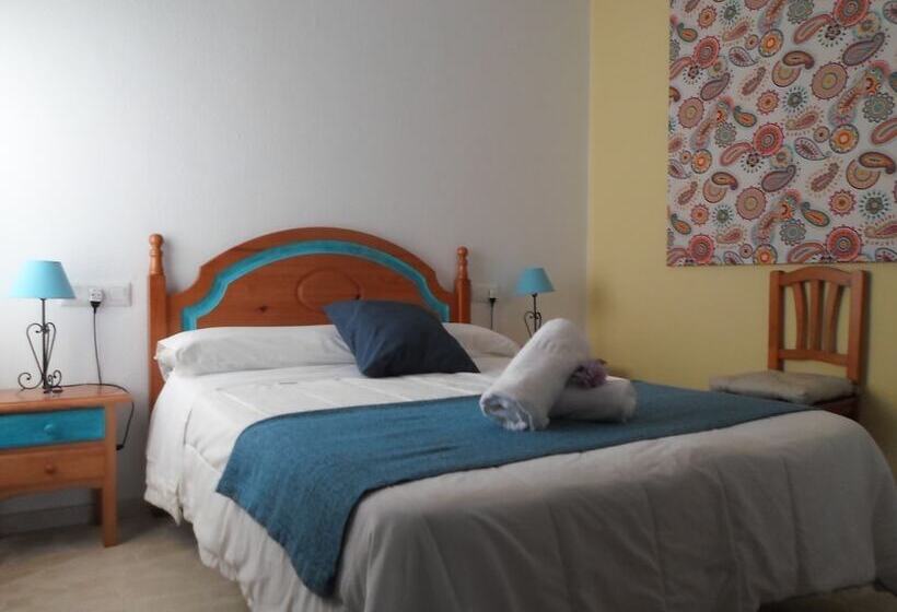 Fyrbädds Standardrum, Hostel Conil