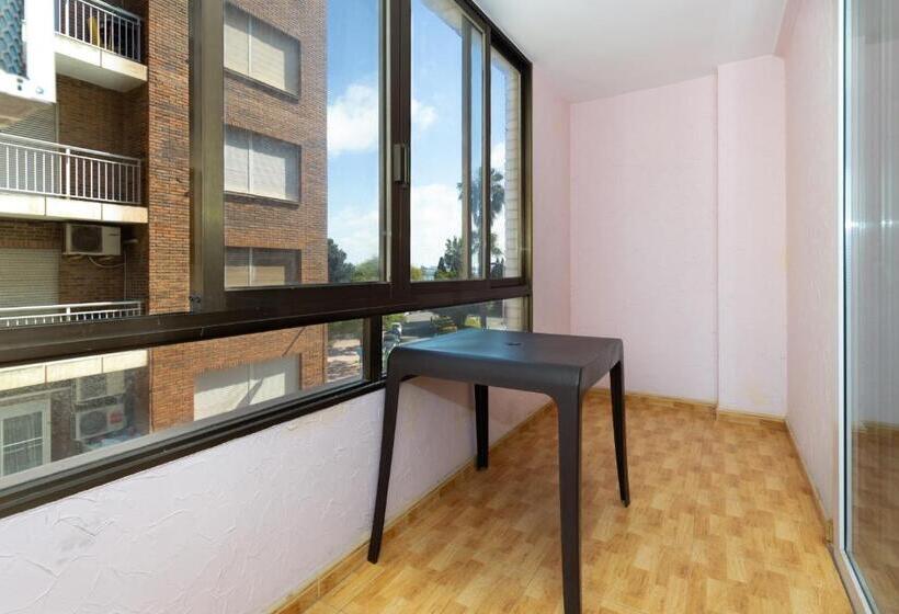 استودیوی استاندارد, Unique Hotel Apartments