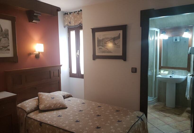 חדר סטנדרט יחיד, Hospedería Ana Pilar