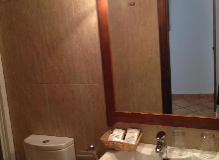 חדר סטנדרט יחיד, Hospedería Ana Pilar