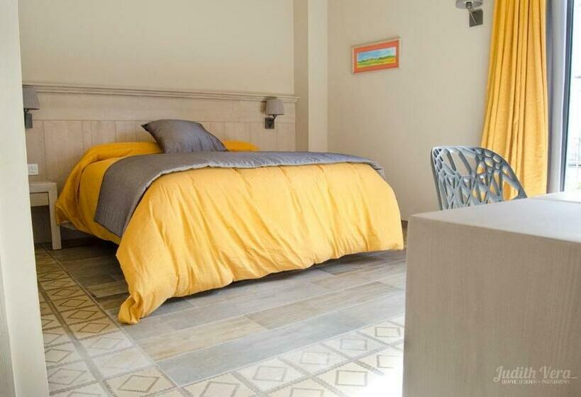 バルコニー付きスタンダードルーム, Hostal 1888