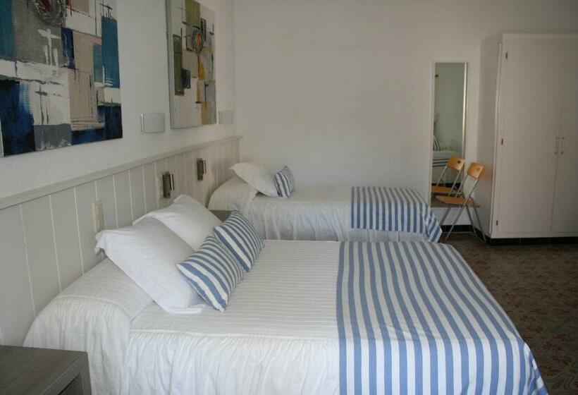 スタンダードトリプルルーム, Hostal La Florida