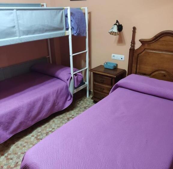 스탠다드 룸, Hostal Monteolivos