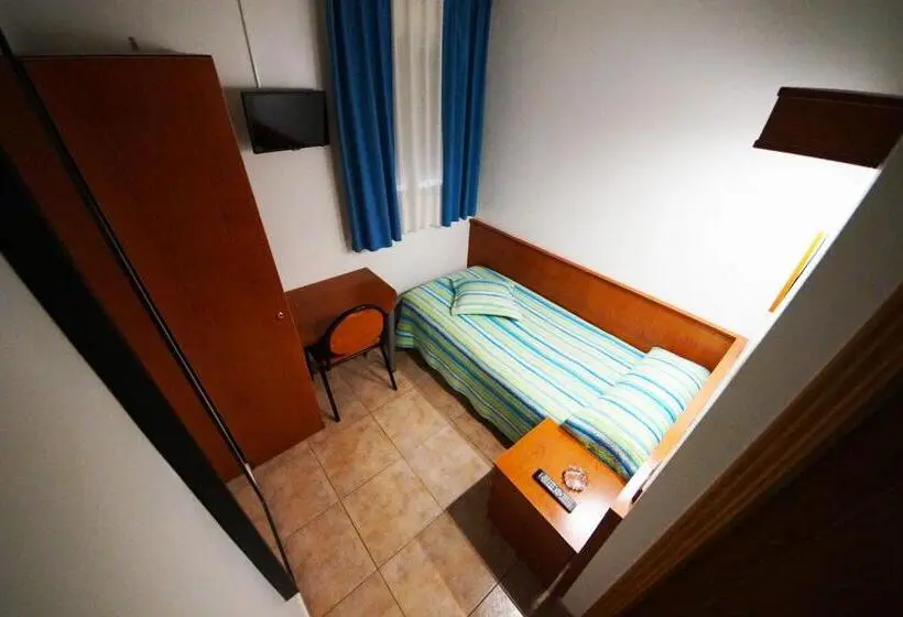 スタンダードシングルルーム, Hostal Restaurante El Surtidor