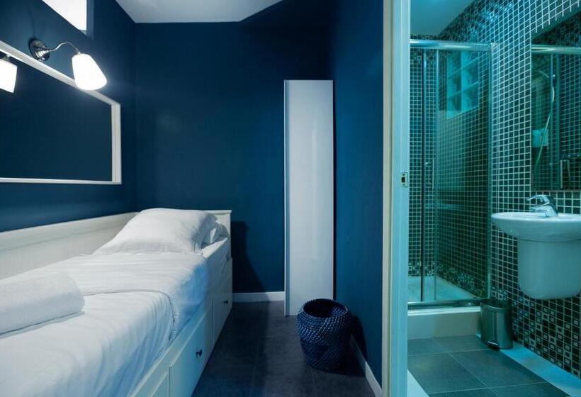اتاق استاندارد, Hostal Sol Y K
