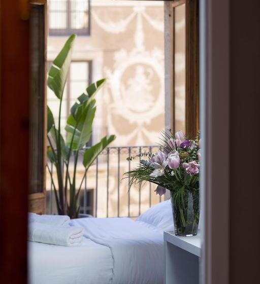 اتاق استاندارد با سرویس بهداشتی مشترک, Hostal Sol Y K
