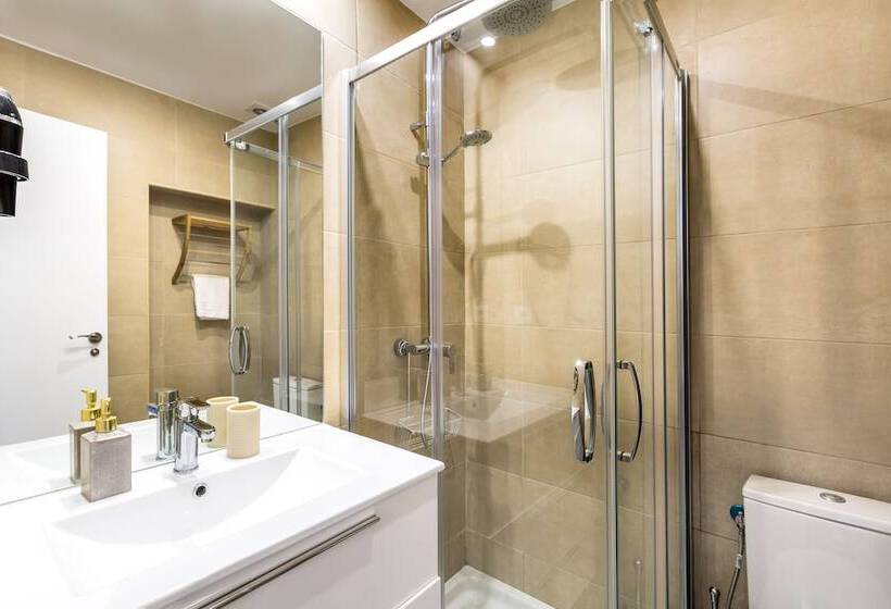 Номер Стандарт с Балконом, El Born Guest House By Casa Consell