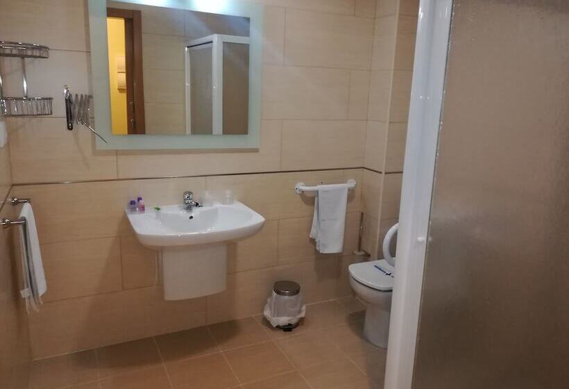 Номер Стандарт, Hostal Jijones