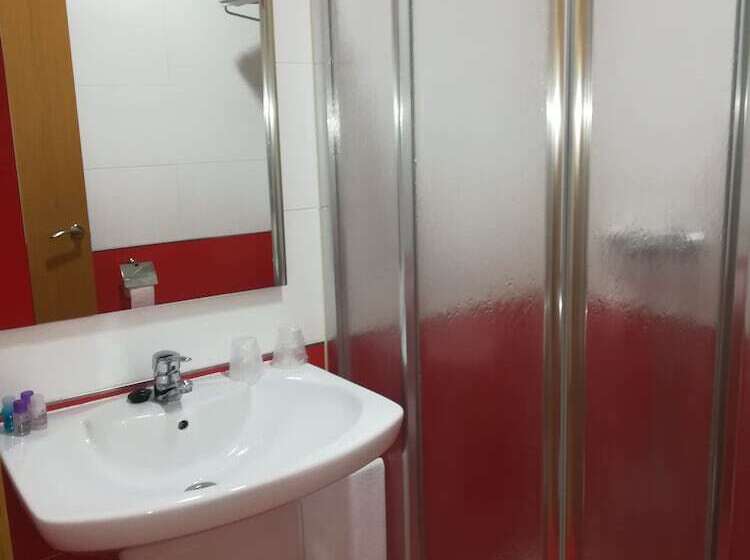 Номер Стандарт, Hostal Jijones