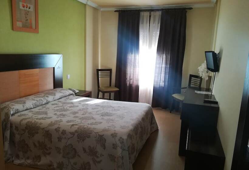 Номер Стандарт, Hostal Jijones