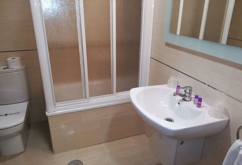 Номер Стандарт, Hostal Jijones