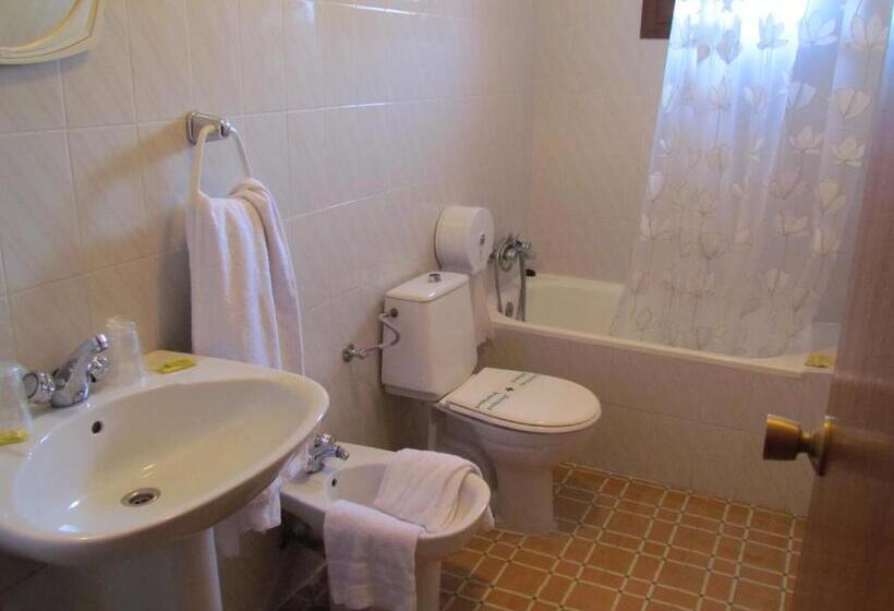 Одноместный Номер Basic, Hostal Las Rumbas