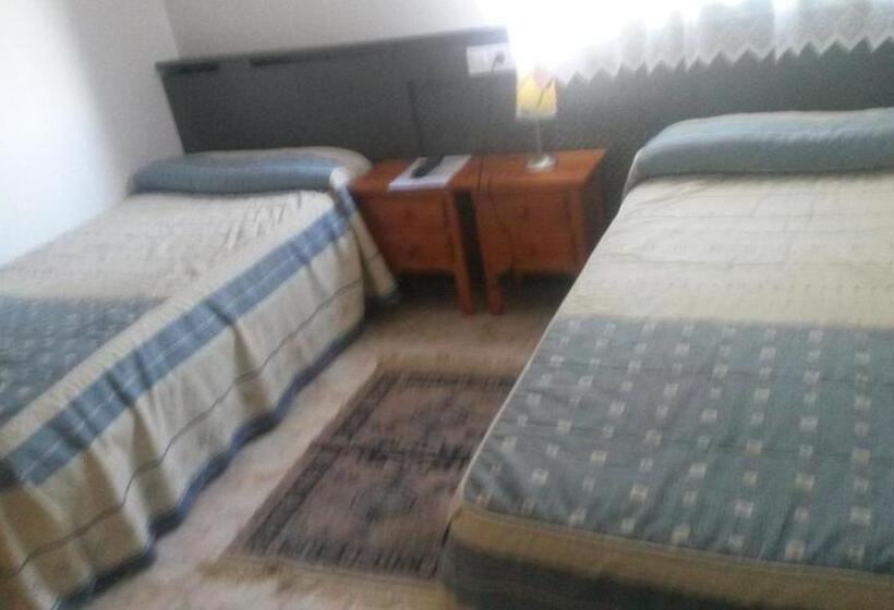 اتاق استاندارد, Hostal Residencia Taray