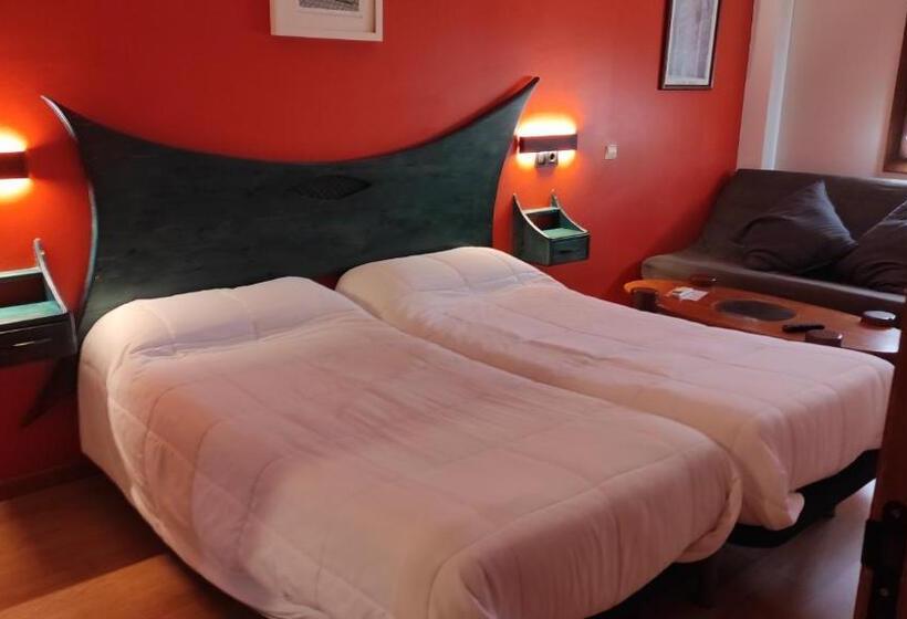 اتاق استاندارد, Hostal Suetxe