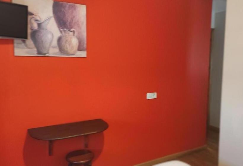 اتاق استاندارد, Hostal Suetxe