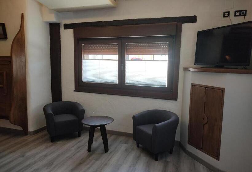 اتاق لوکس, Hostal Suetxe