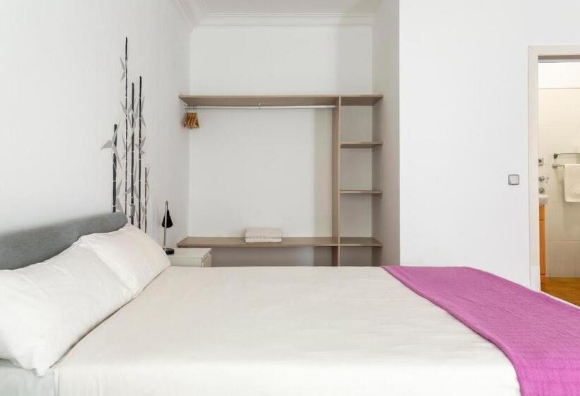سوئیت با بالکن, Monrooms Barcelona