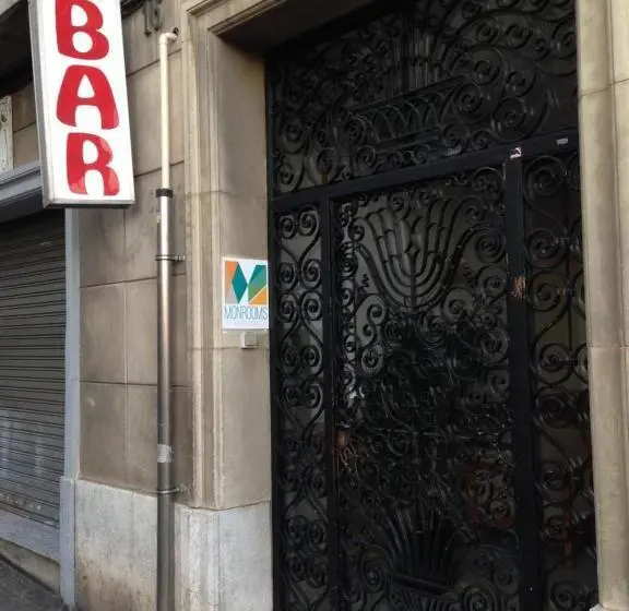 اتاق اکونومی, Monrooms Barcelona