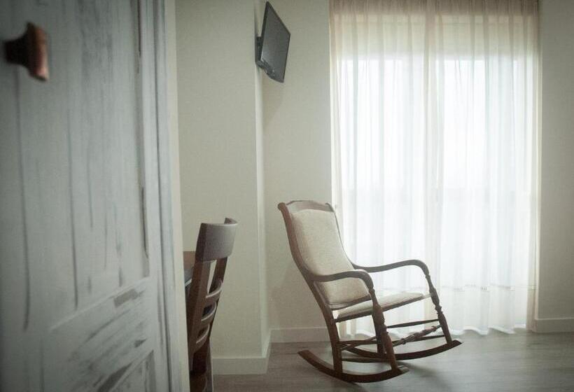 غرفة كومفورت, Pensión O Prouso