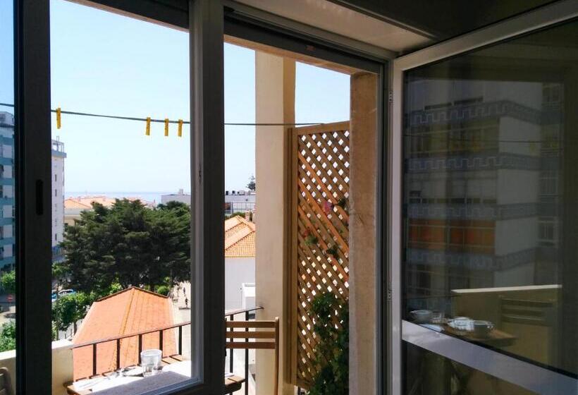 חדר סטנדרטי עם מיטת קומתיים ואמבטיה משותפת, As Mimosas