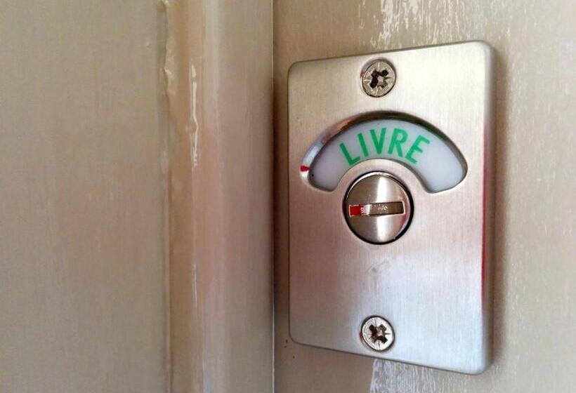 חדר סטנדרטי עם מיטת קומתיים ואמבטיה משותפת, As Mimosas